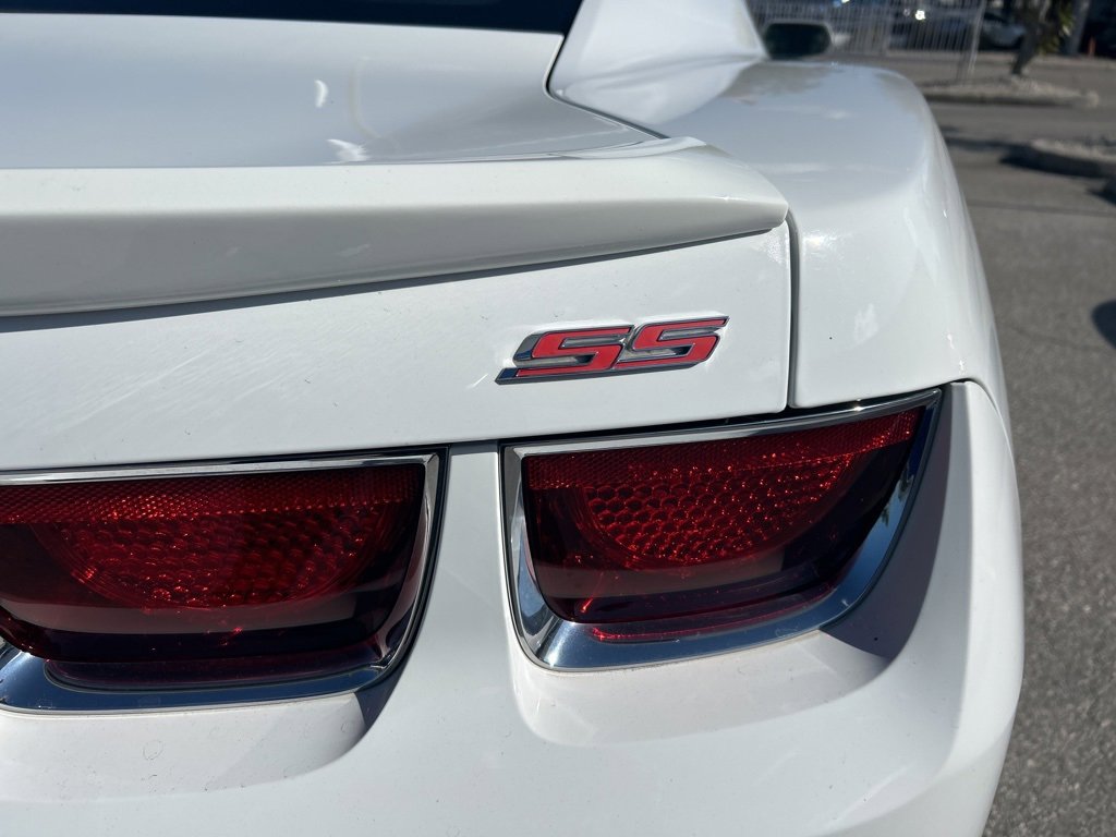 Used 2013 Chevrolet Camaro SS w/ RS Package image 9