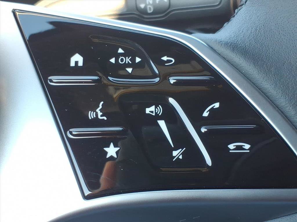 New 2026 Mercedes-Benz GLB 250 4MATIC image 13