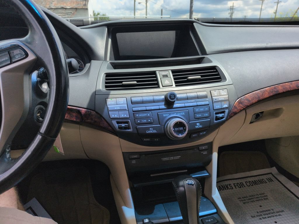 Used 2011 Honda Crosstour EX-L image 18