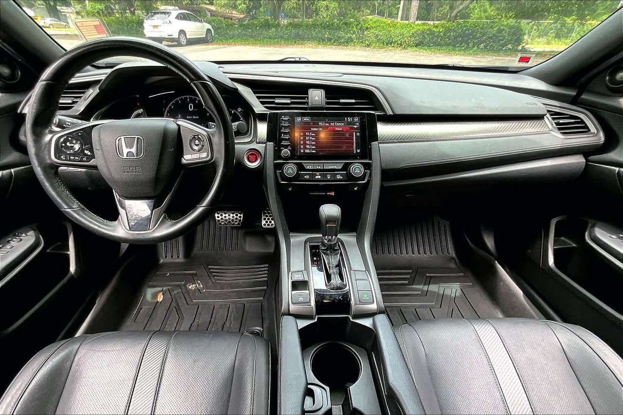 Used 2019 Honda Civic Sport Touring image 7