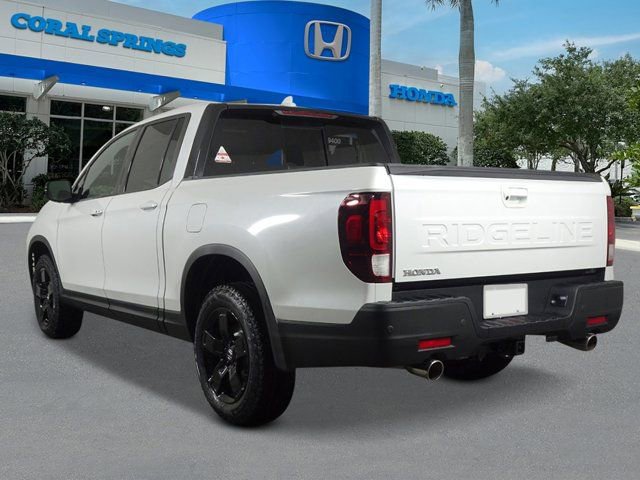 New 2025 Honda Ridgeline Black Edition image 3