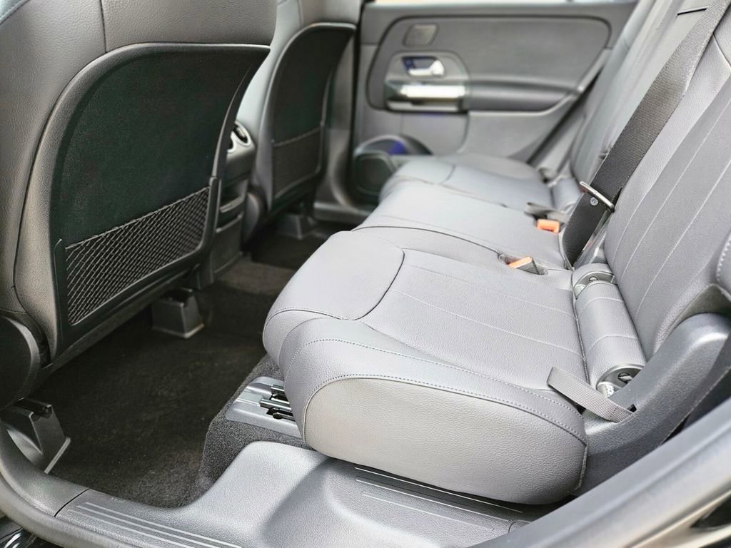 New 2026 Mercedes-Benz GLB 250 4MATIC image 13