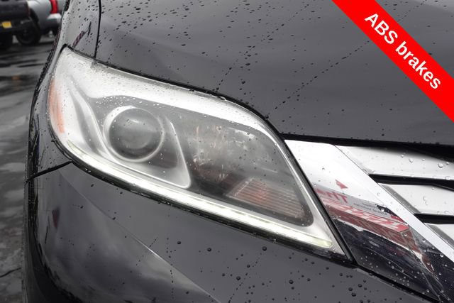 Used 2017 Toyota Sienna Limited Premium FWD image 6