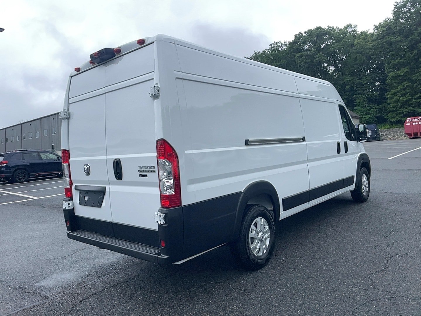 Used 2025 RAM ProMaster 3500 w/ Quick Order Package 22G SLT FWD image 8