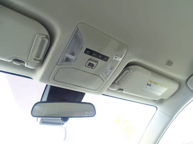Used 2024 Toyota RAV4 XLE FWD image 36
