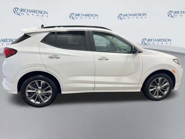 Certified 2022 Buick Encore GX Select w/ Experience Buick Package image 6