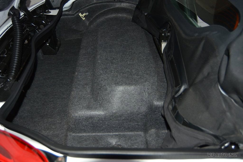 Used 2008 Pontiac Solstice Convertible w/ Premium Package image 33