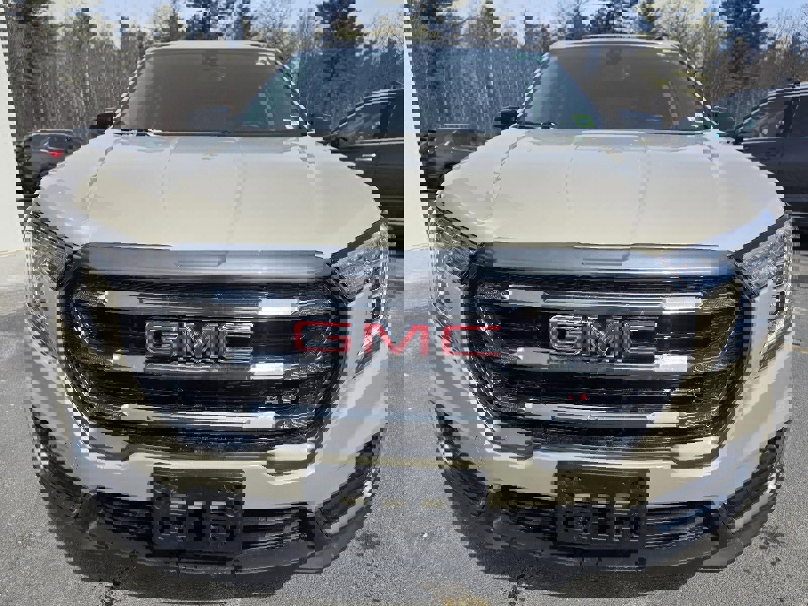 Used 2023 GMC Terrain AT4 image 4