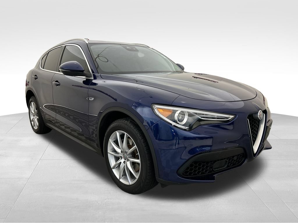 Used 2018 Alfa Romeo Stelvio Ti AWD/4WD image 8