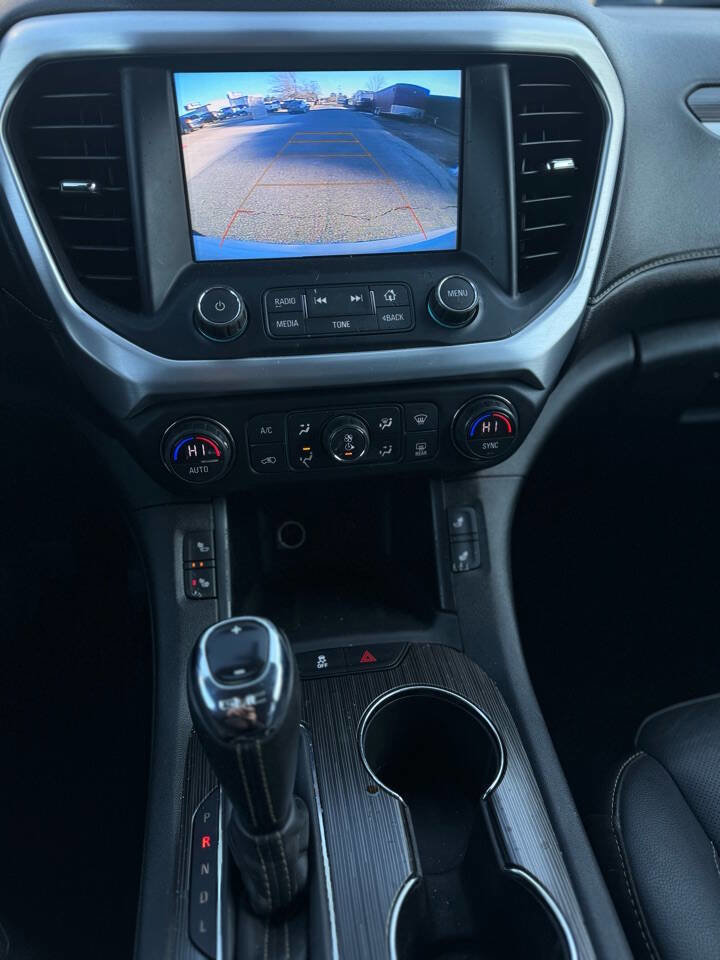 Used 2019 GMC Acadia SLT FWD image 17