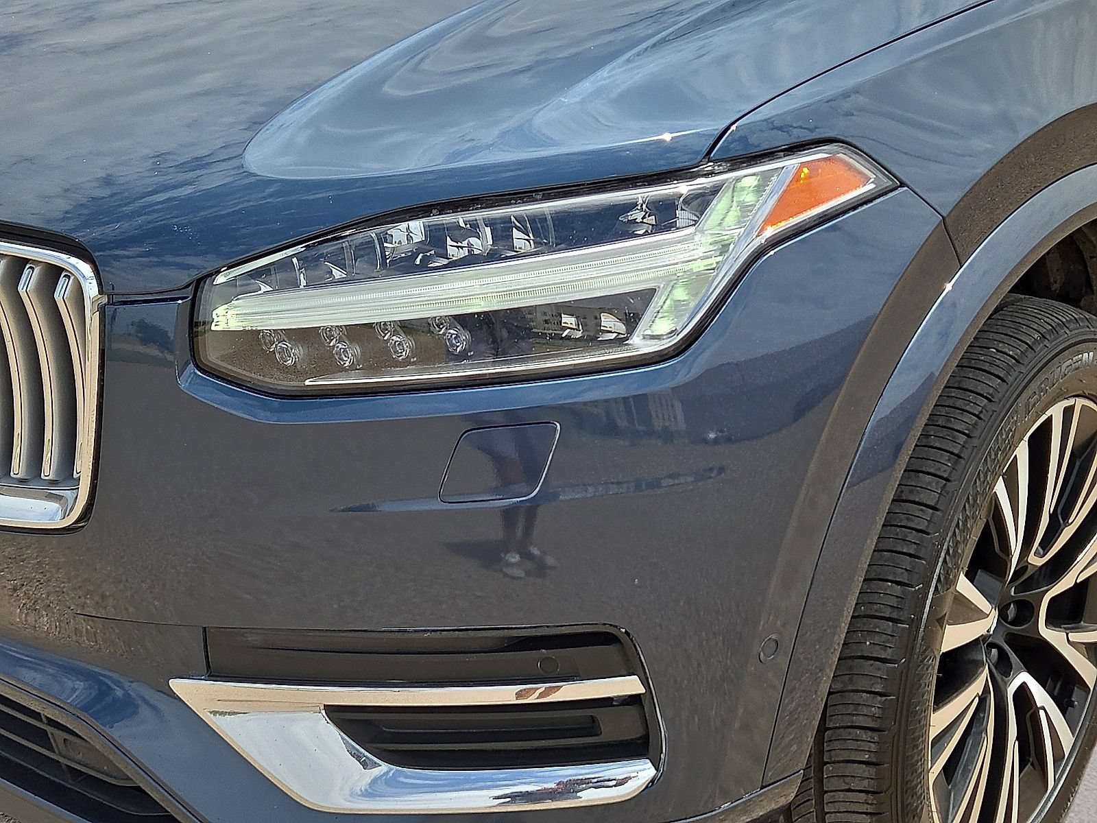 Used 2023 Volvo XC90 T8 Plus AWD/4WD image 10