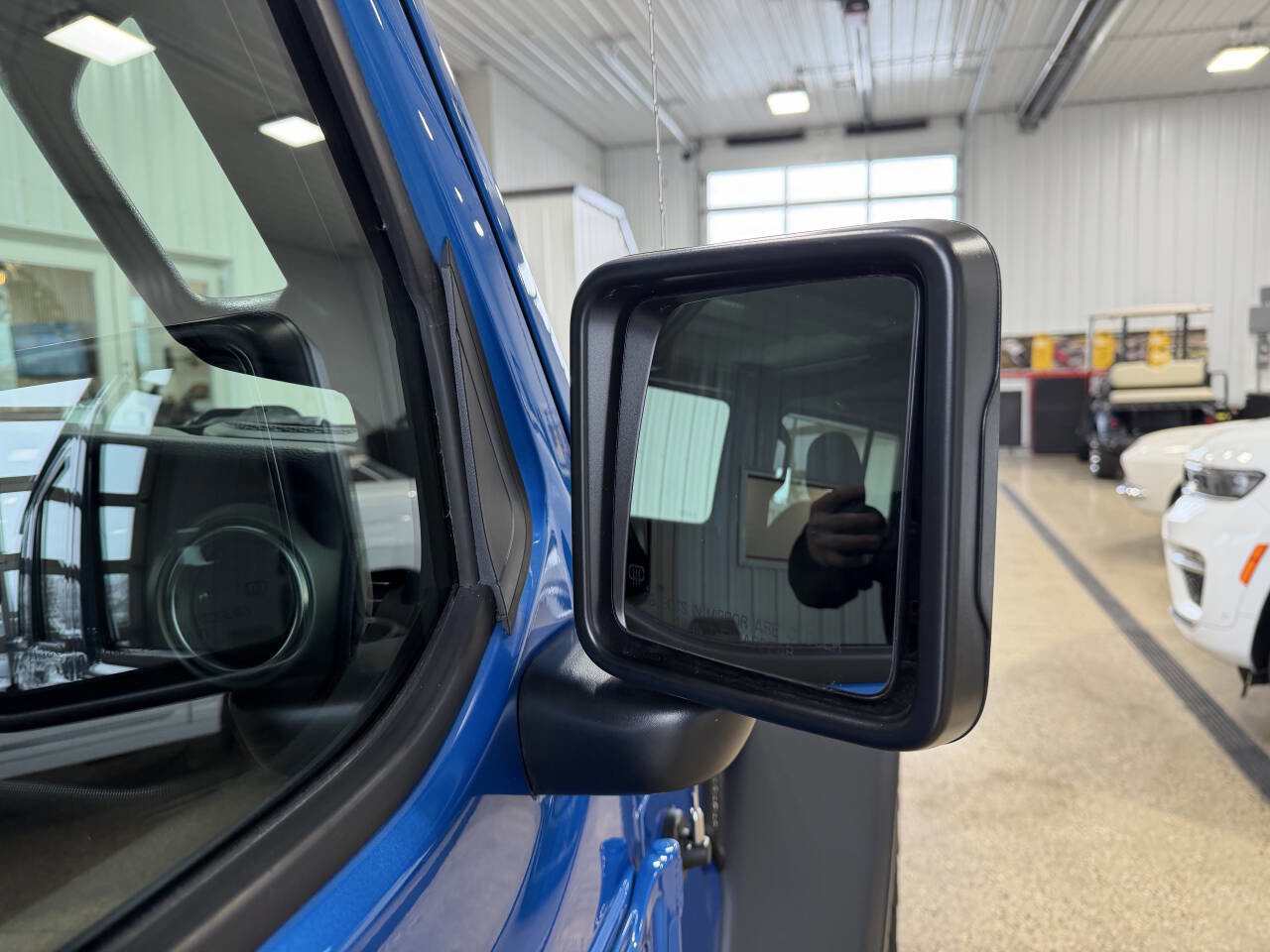 Used 2022 Jeep Wrangler Unlimited Rubicon 4xe w/ Cold Weather Group AWD/4WD image 43