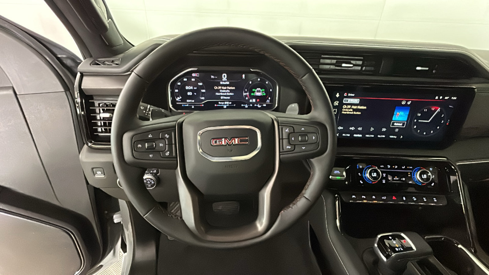 Used 2025 GMC Sierra 1500 AT4X AWD/4WD image 17