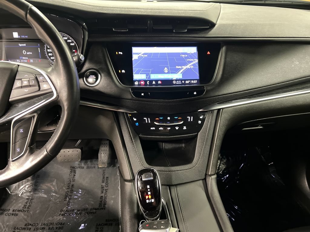 Certified 2023 Cadillac XT5 Premium Luxury w/ LPO, Floor Liner Package AWD/4WD image 21