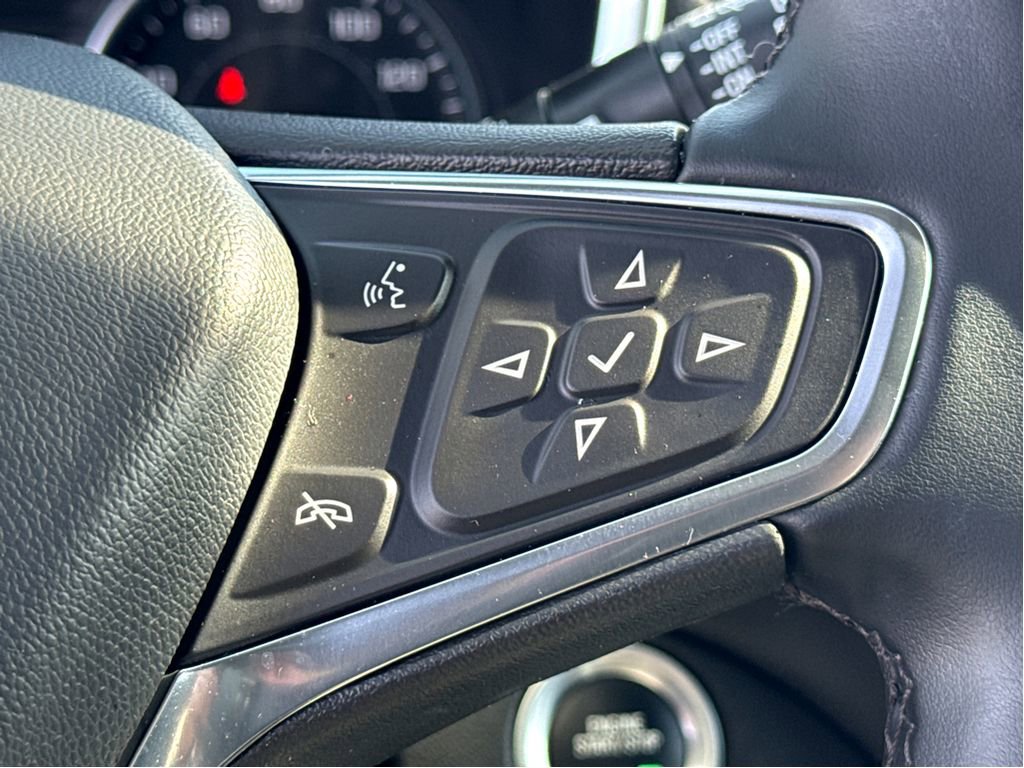 Used 2024 Chevrolet Equinox LT FWD image 16