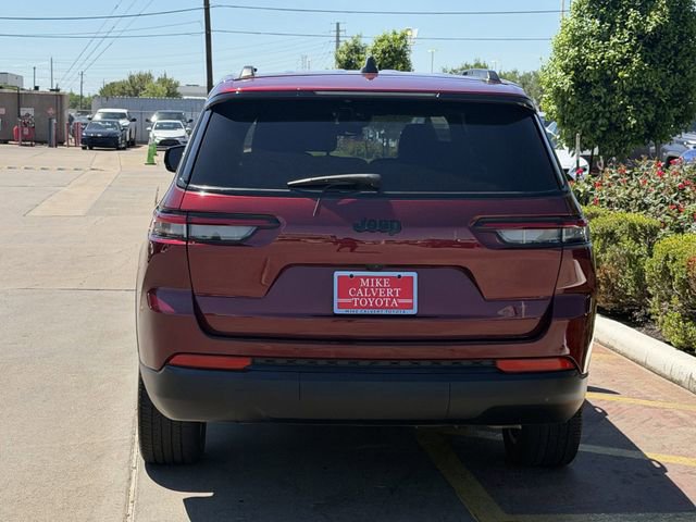 Used 2024 Jeep Grand Cherokee L Altitude RWD image 6