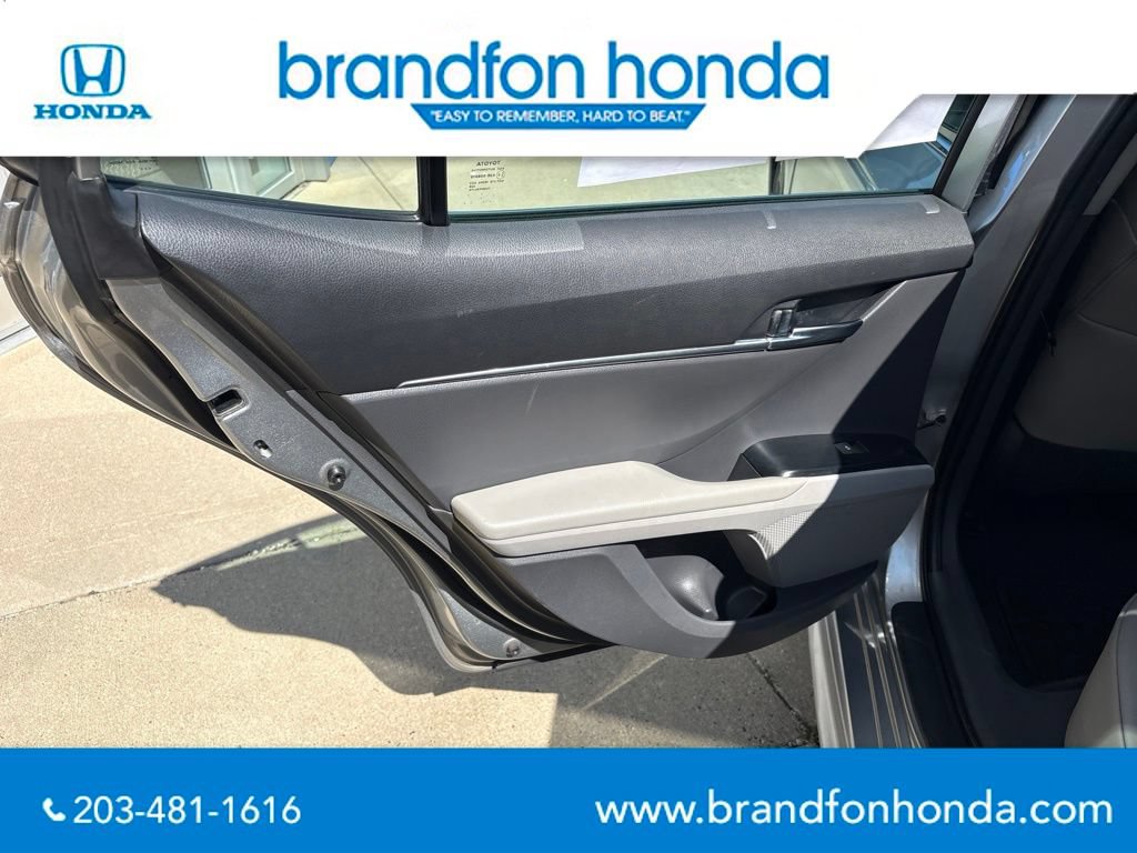 Used 2020 Toyota Camry SE FWD image 10