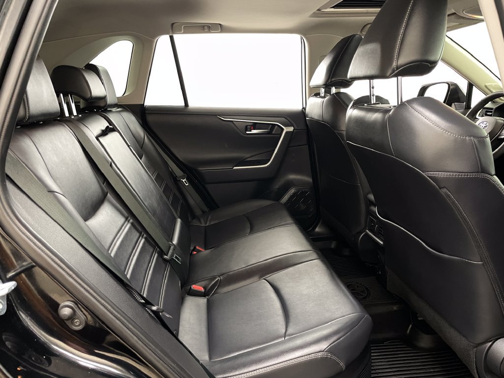 Used 2019 Toyota RAV4 Limited w/ Carpet Mat Package AWD/4WD image 40