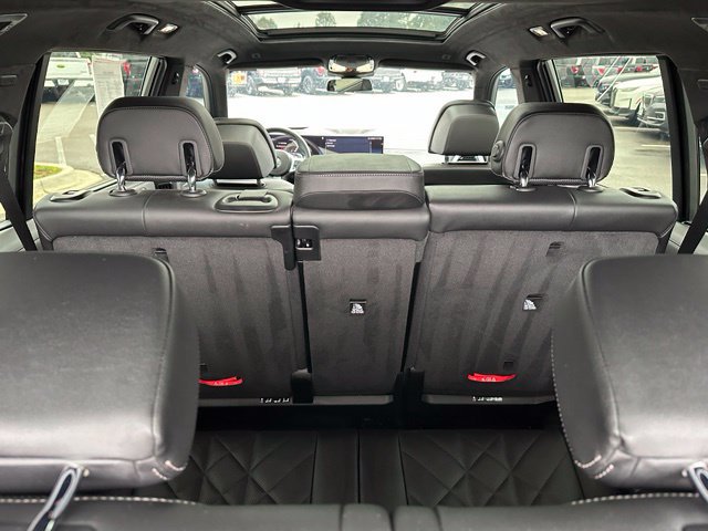 Used 2023 BMW X7 xDrive40i w/ M Sport Package AWD/4WD image 15