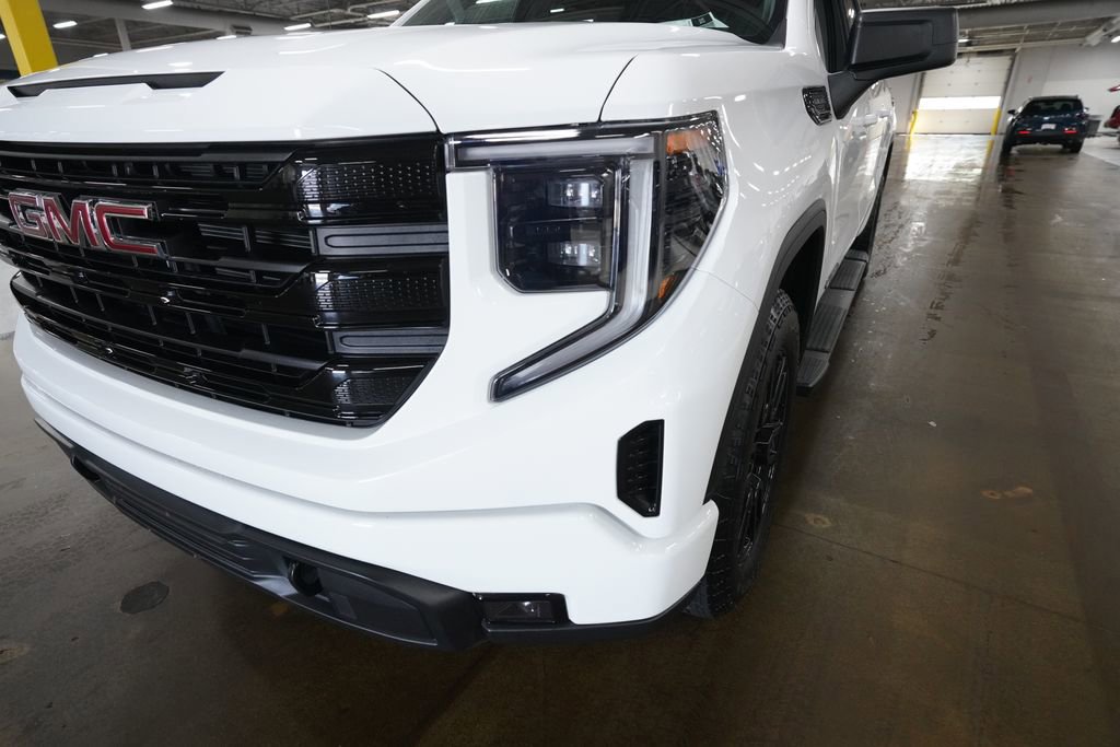 Used 2023 GMC Sierra 1500 Elevation w/ Preferred Package AWD/4WD image 22