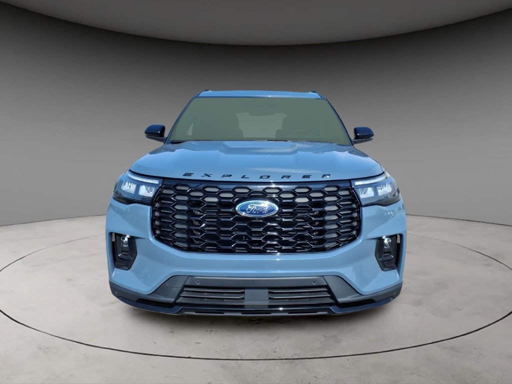Certified 2025 Ford Explorer ST-Line AWD/4WD image 3