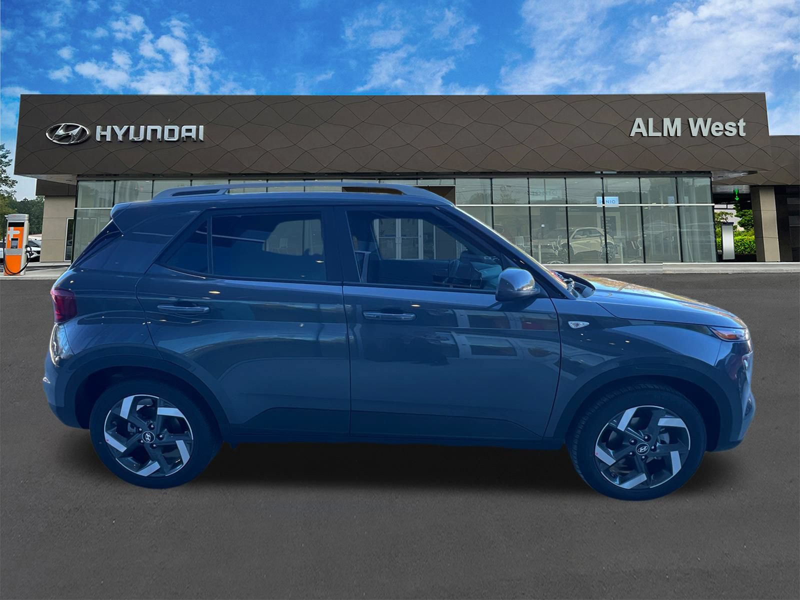 New 2026 Hyundai Venue SEL FWD image 5