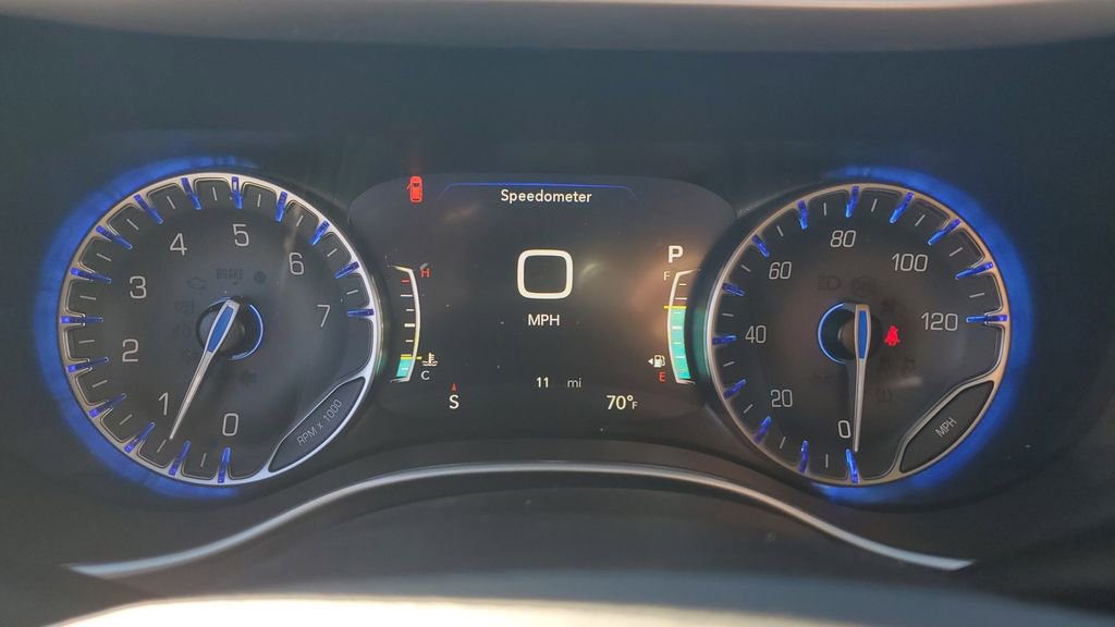 New 2026 Chrysler Pacifica Select image 30