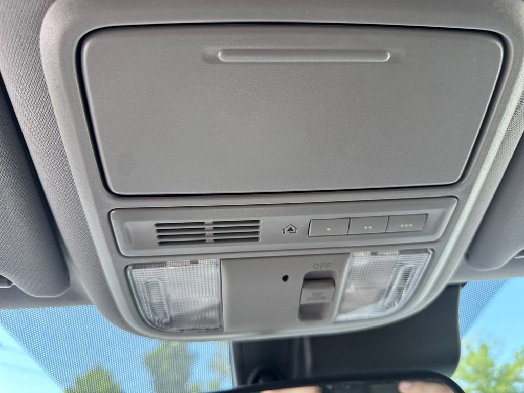 Used 2020 Honda Ridgeline Sport image 36