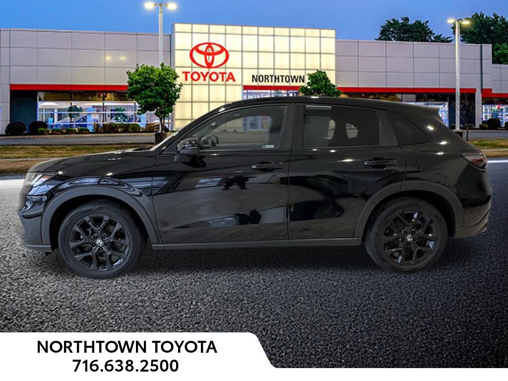 Used 2023 Honda HR-V Sport image 2