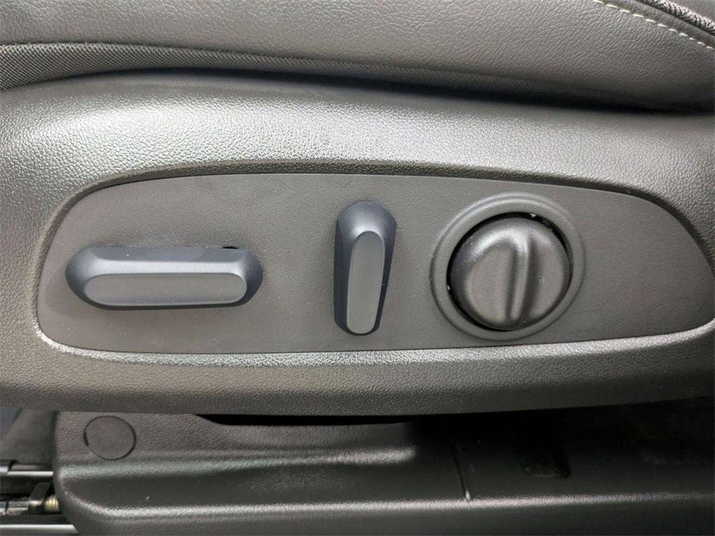 Used 2023 Buick Encore GX Preferred w/ Cold Weather Comfort Package image 13