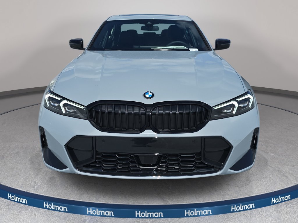 Used 2026 BMW 330i Sedan w/ M Sport Package RWD image 2