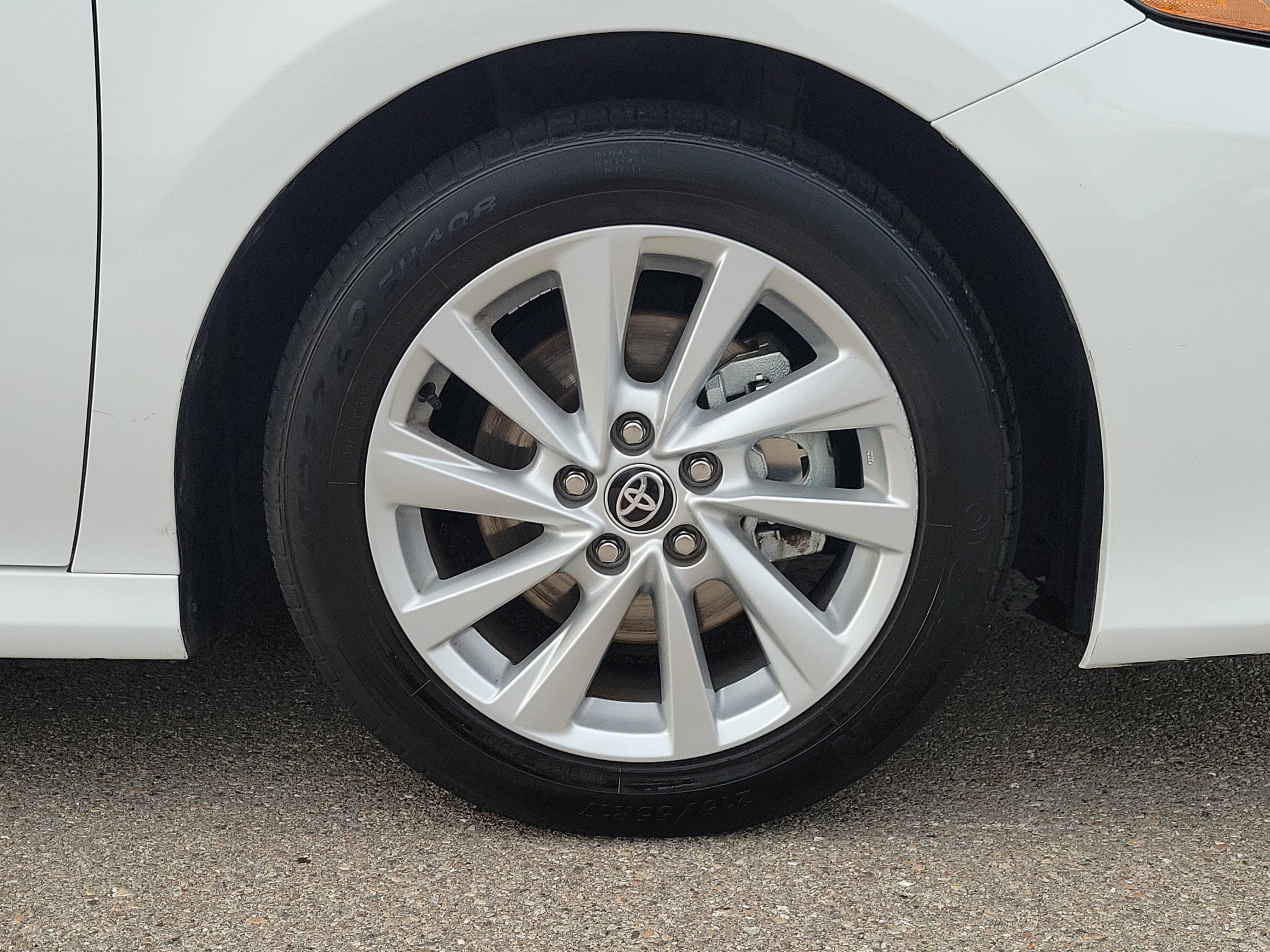 Used 2024 Toyota Camry LE image 7