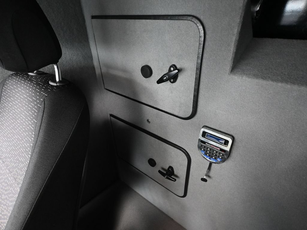 Used 2023 Mercedes-Benz Metris image 33