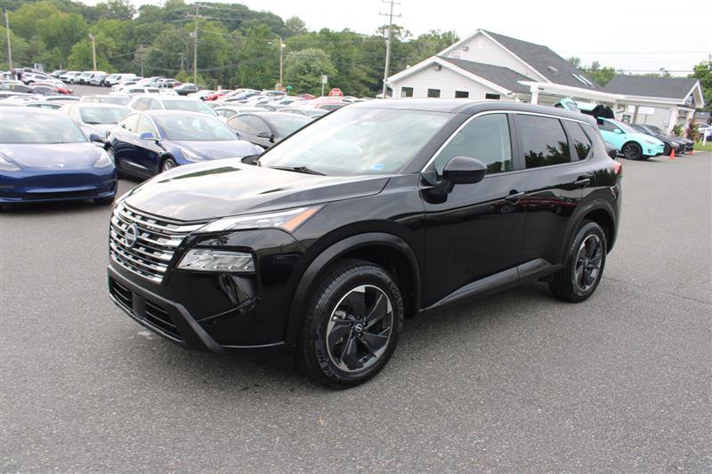 Used 2025 Nissan Rogue SV AWD/4WD image 4