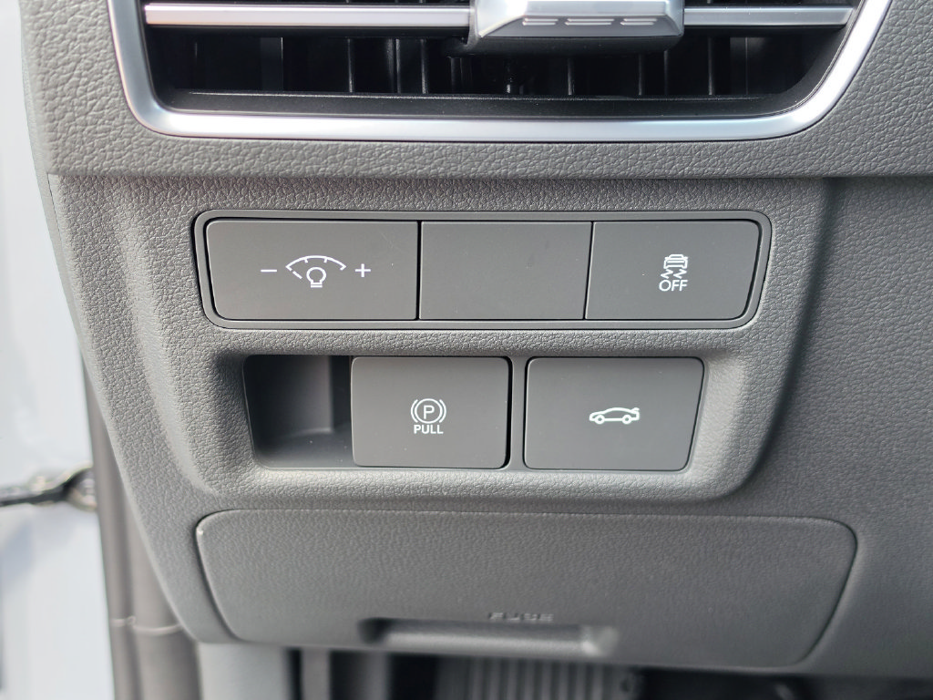 Used 2026 Hyundai Sonata SEL FWD image 28