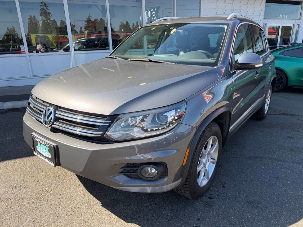Used 2013 Volkswagen Tiguan SEL AWD/4WD image 1