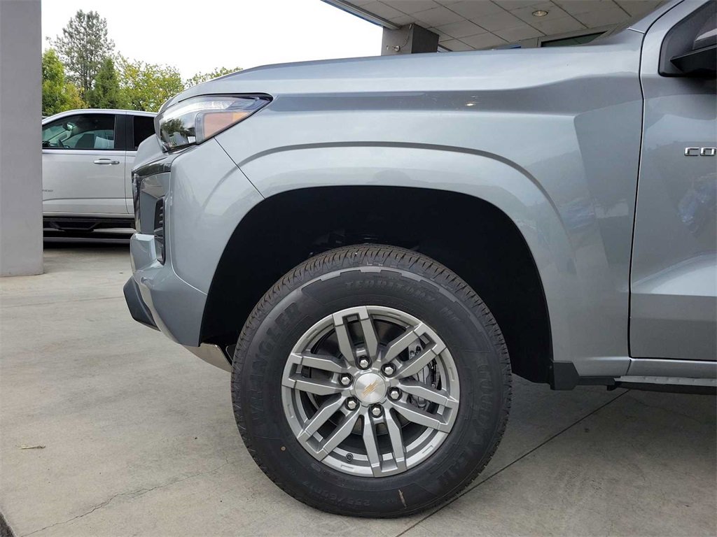 New 2024 Chevrolet Colorado LT w/ LT Convenience Package III image 32