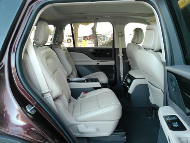 Used 2020 Lincoln Aviator Reserve w/ Equipment Group 201A image 26