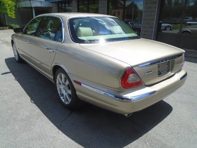 Used 2005 Jaguar XJ8 RWD image 6