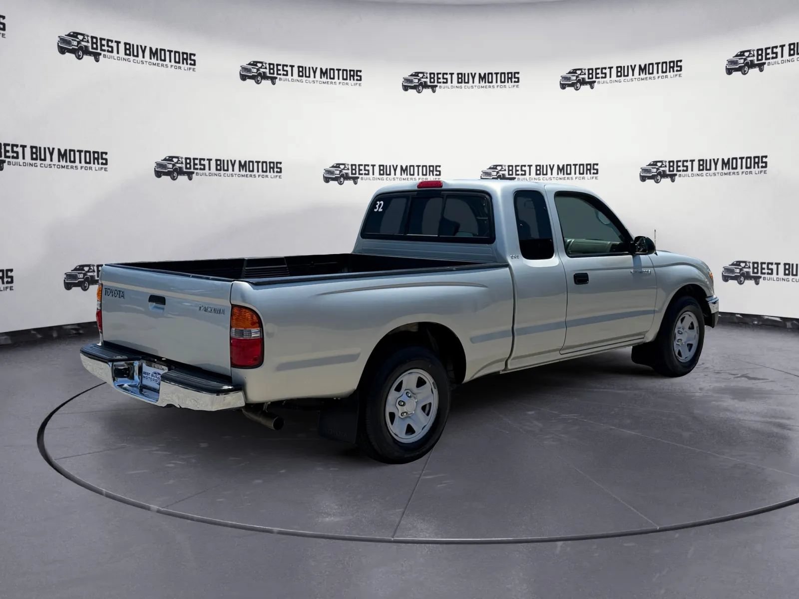 Used 2004 Toyota Tacoma 2WD Xtracab w/ Convenience Pkg image 8