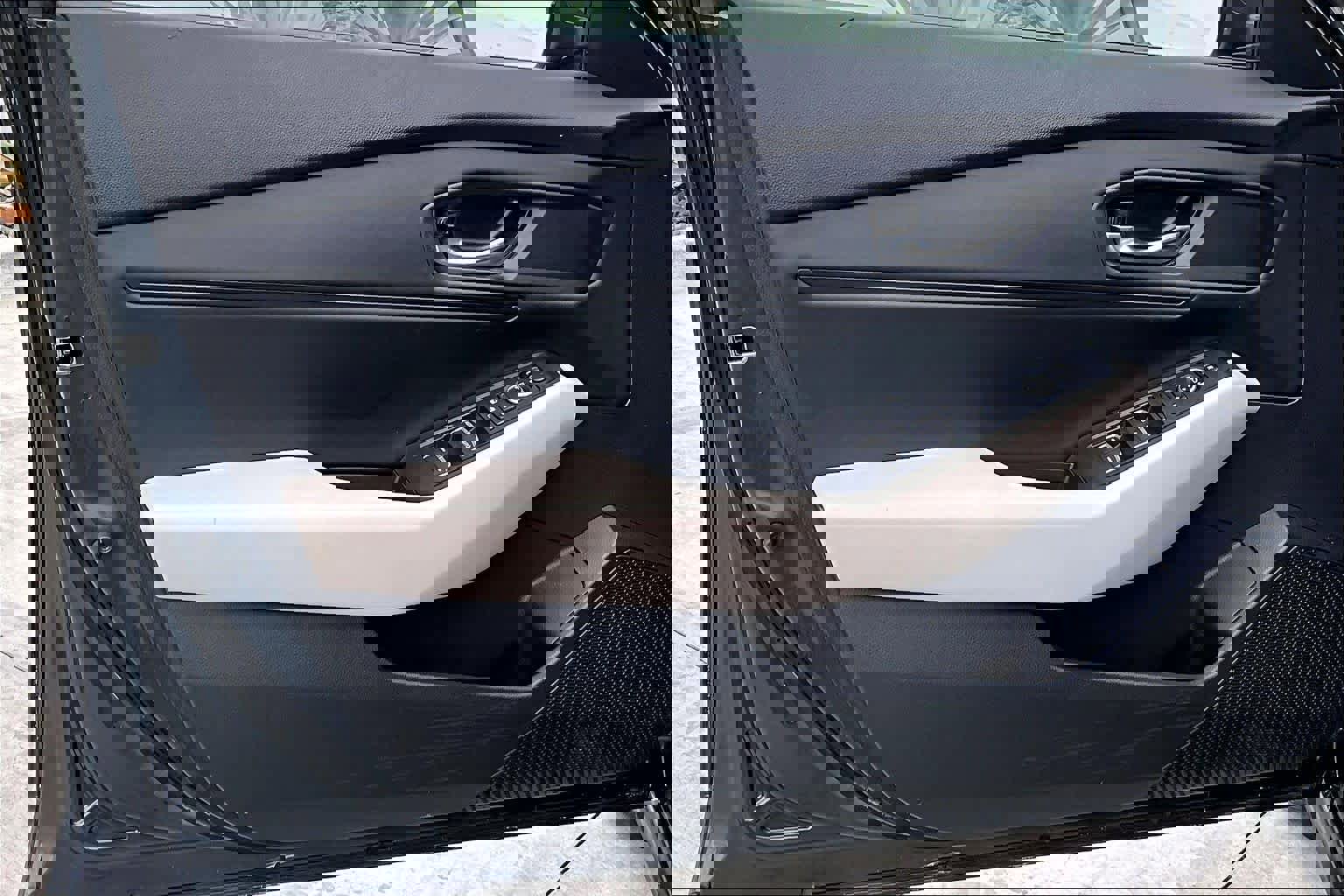 Used 2023 Honda Accord EX image 41