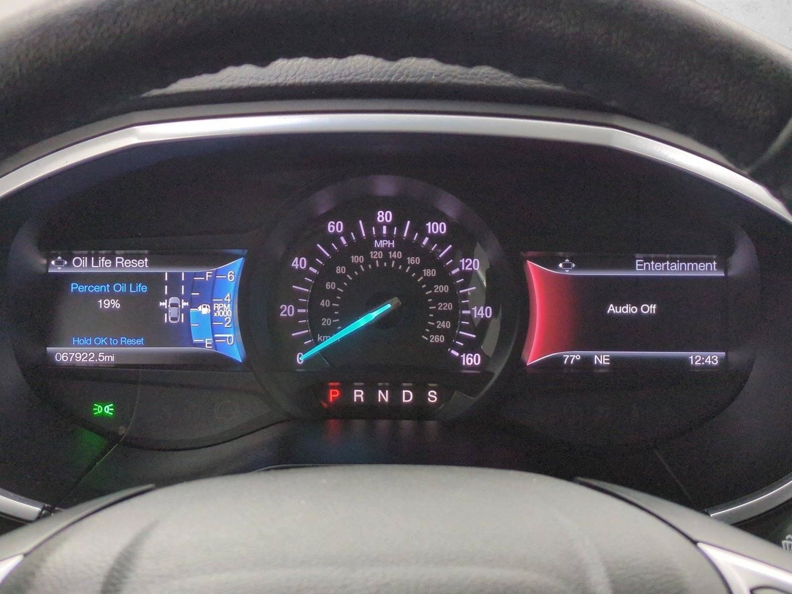 Used 2018 Ford Edge Titanium w/ Equipment Group 302A AWD/4WD image 11