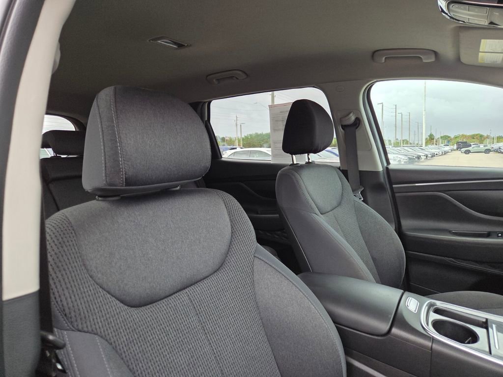 Used 2022 Hyundai Santa Fe SE image 11