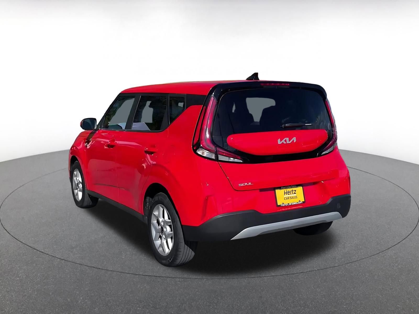 Used 2025 Kia Soul LX w/ LX Technology Package image 11