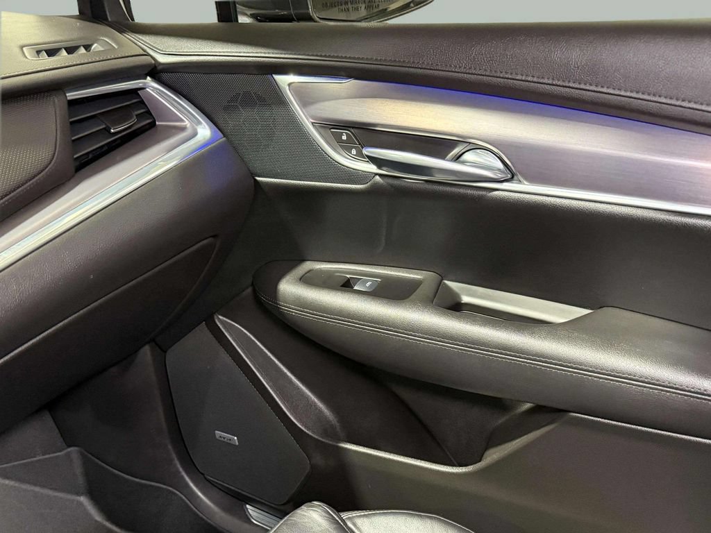Used 2017 Cadillac XT5 Premium Luxury AWD/4WD image 21