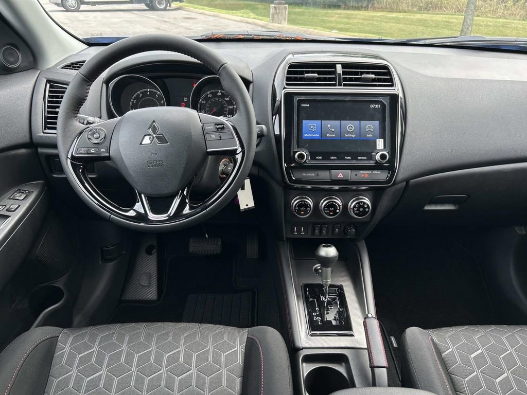 New 2025 Mitsubishi Outlander Sport LE image 13