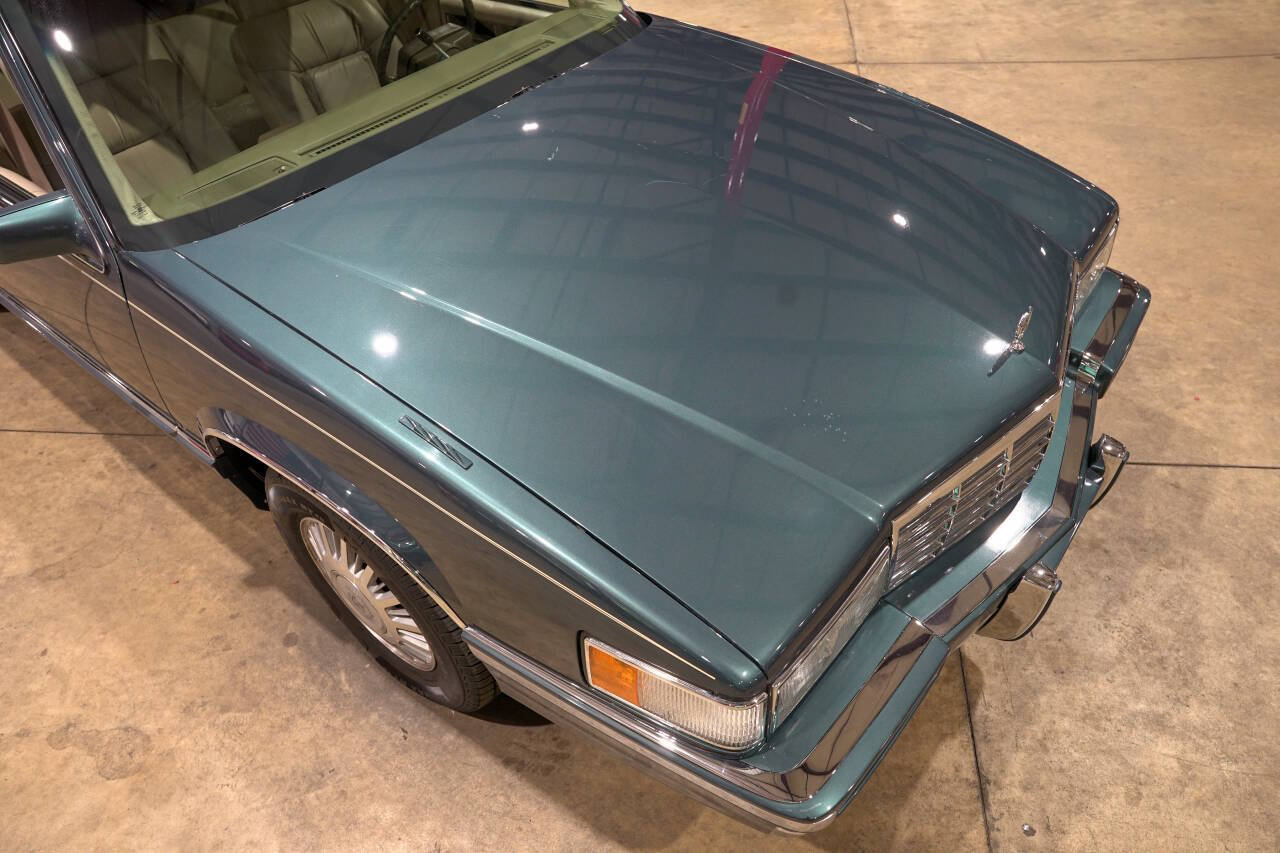 Used 1992 Cadillac De Ville Sedan FWD image 18
