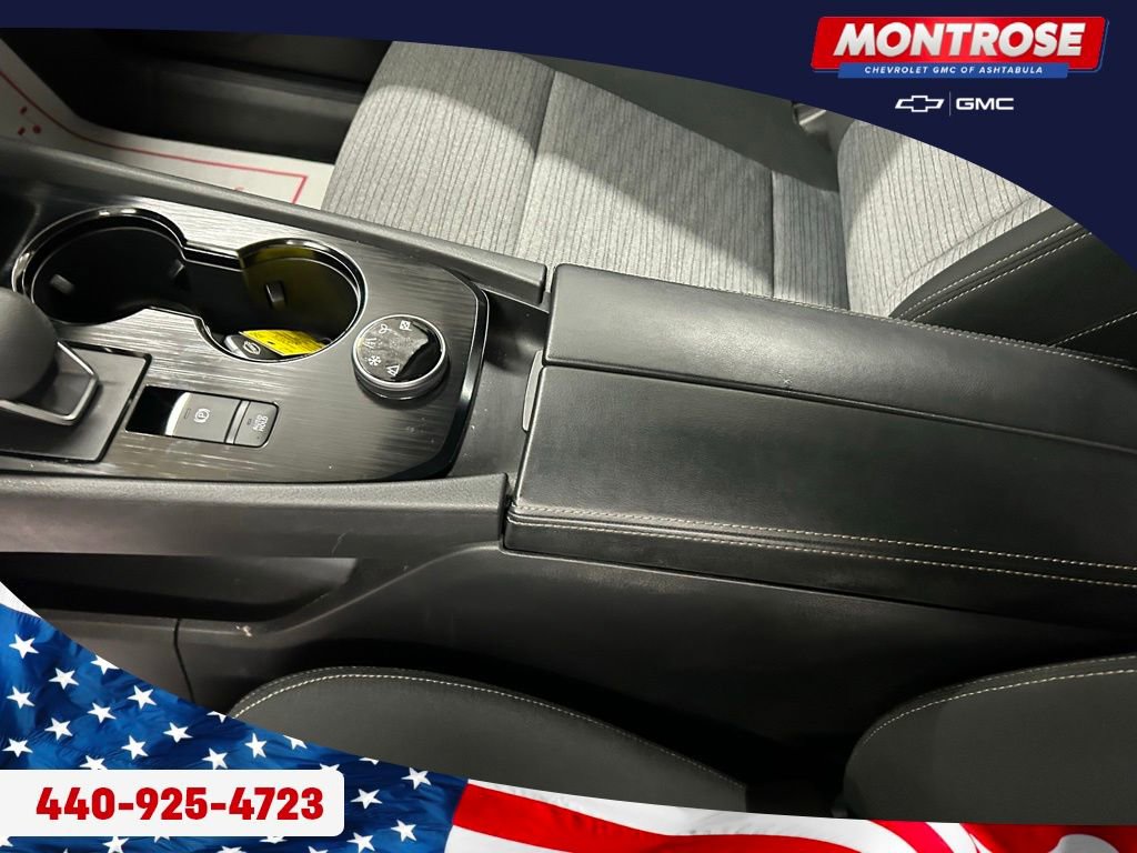 Used 2023 Nissan Rogue SV image 16