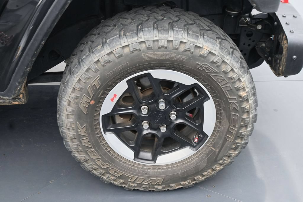 Used 2021 Jeep Wrangler Unlimited Rubicon AWD/4WD image 11