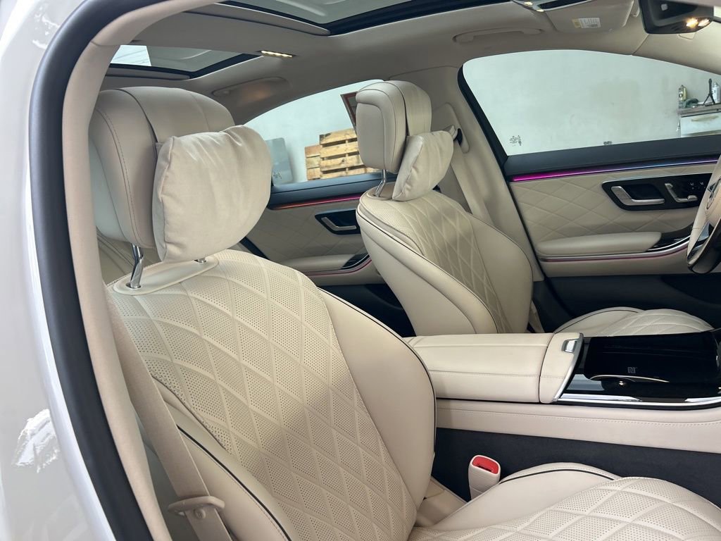 Used 2024 Mercedes-Benz S 580e 4MATIC Sedan w/ AMG Line image 23